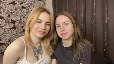ElwynaAndLora's